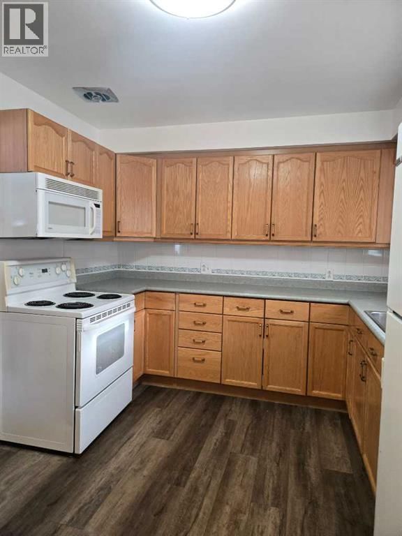 101 SIMPSON STREET Image 7