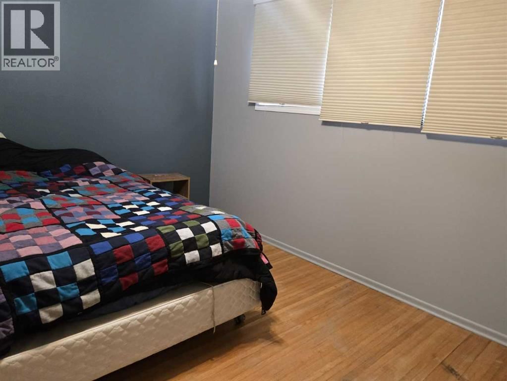 101 SIMPSON STREET Image 8