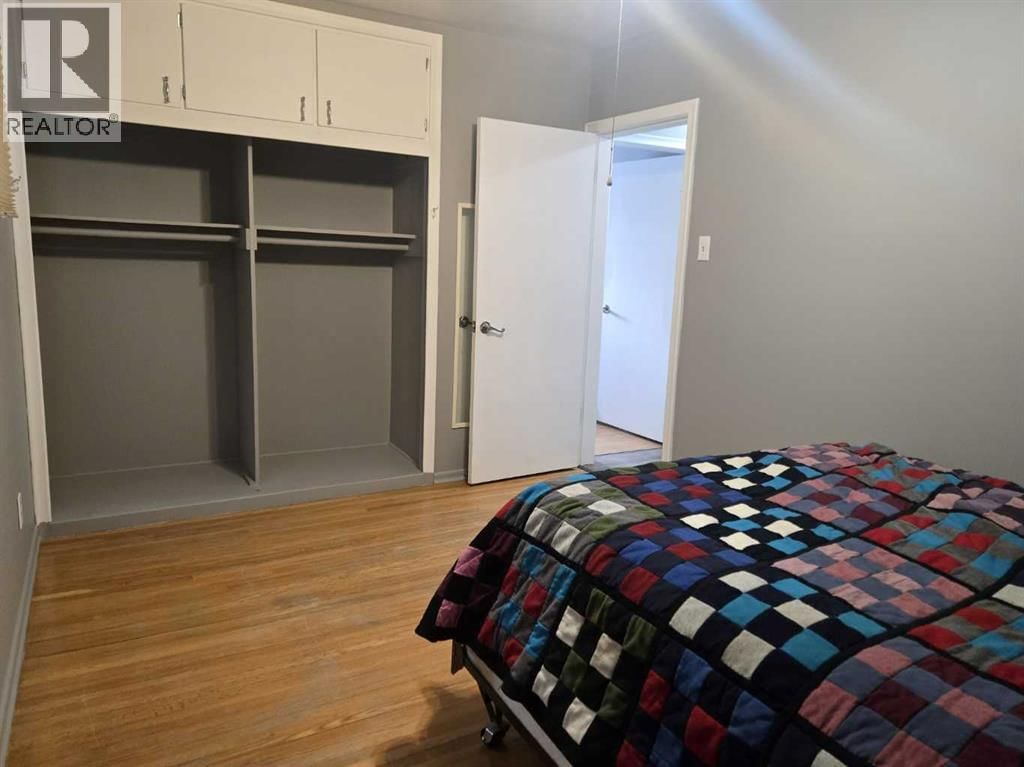 101 SIMPSON STREET Image 9