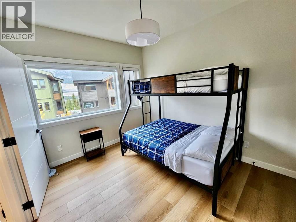 209 STEWART CREEK RISE Image 10