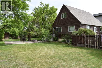 Image #1 of Commercial for Sale at 34, Calgary, Alberta