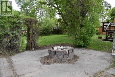 Image #1 of Commercial for Sale at 34, Calgary, Alberta