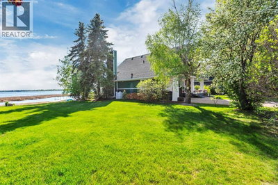 Image #1 of Commercial for Sale at Marina Bay, Sylvan Lake, Alberta