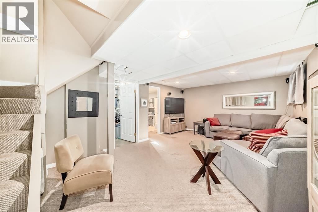 2125 36 AVENUE SOUTHWEST Image 25