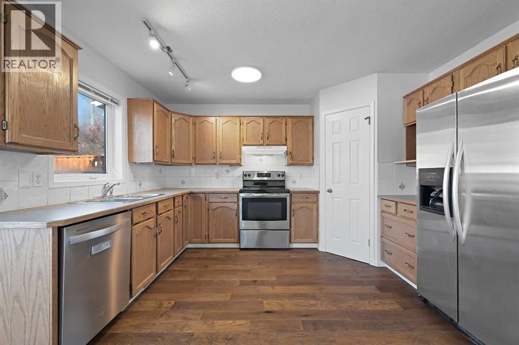 182 COVENTRY CLOSE NORTHEAST Image 10