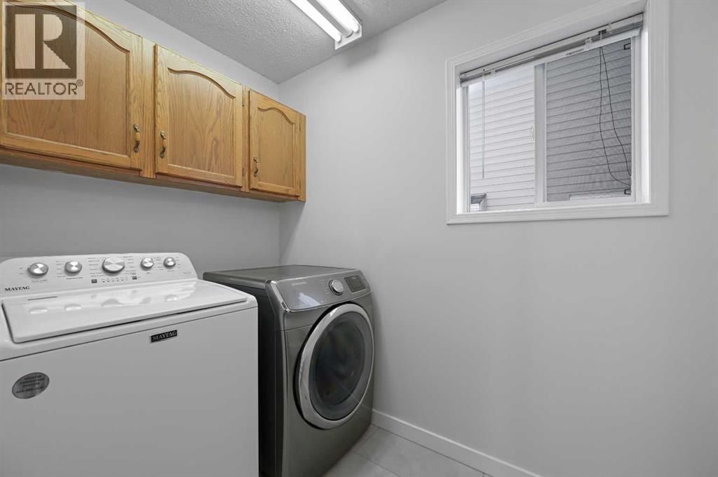 182 COVENTRY CLOSE NORTHEAST Image 14