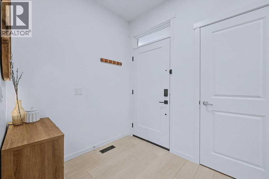 250 Hotchkiss Common property photo