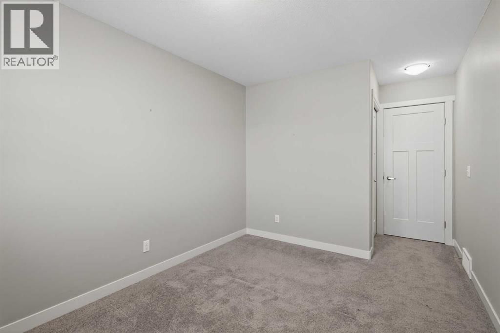 307 SKYVIEW RANCH GROVE NORTHEAST Image 31