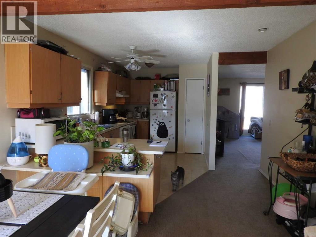 129 32 Avenue property photo