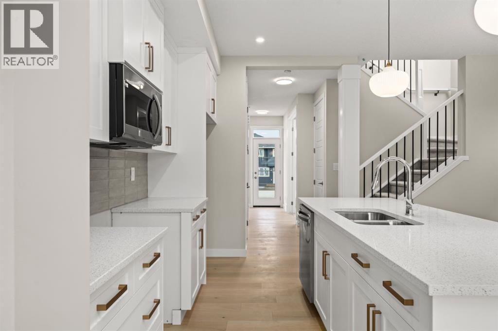 102 SORA GARDENS SOUTHEAST Image 4