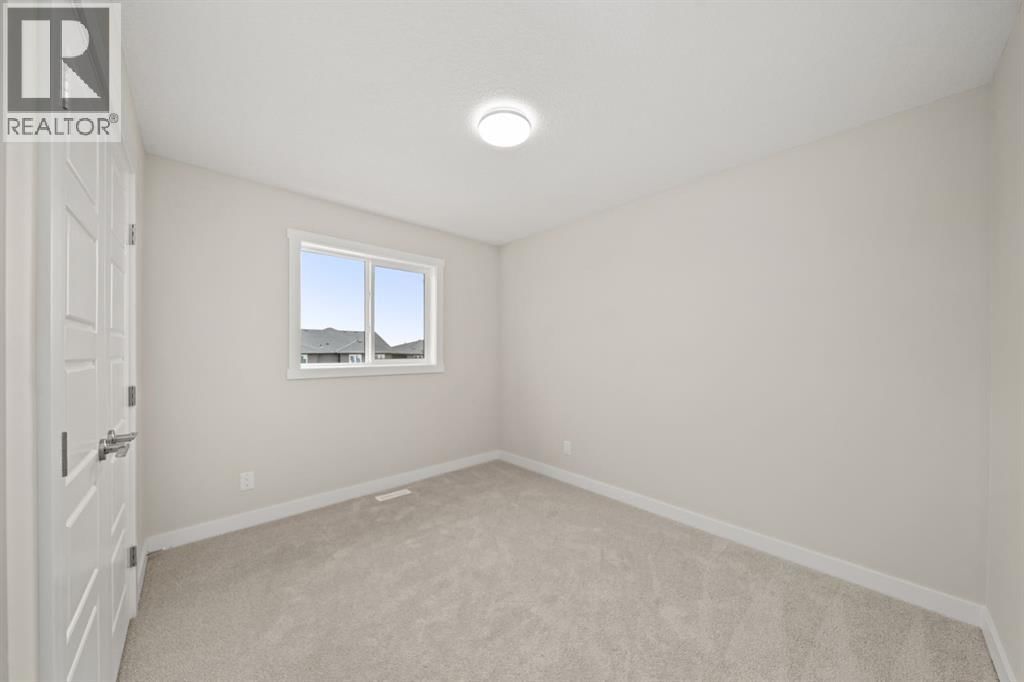 102 SORA GARDENS SOUTHEAST Image 7