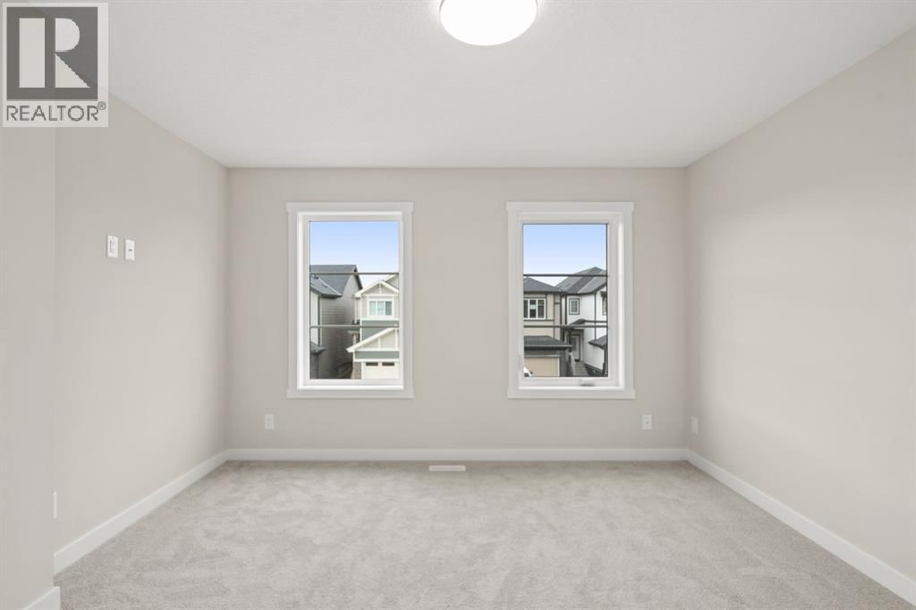 102 SORA GARDENS SOUTHEAST Image 9