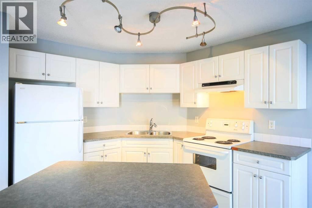5202 Valleyview Park property photo
