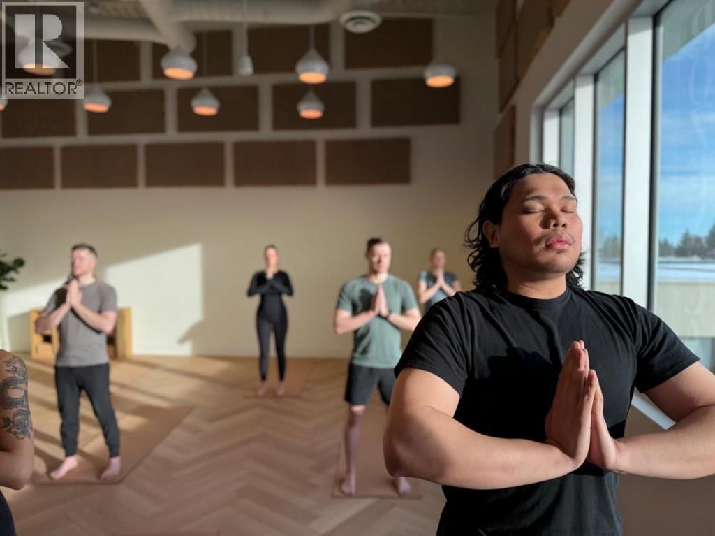 125 OAKMOOR CIRCLE SOUTHWEST Image 12