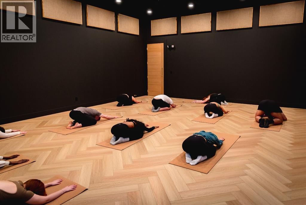 125 OAKMOOR CIRCLE SOUTHWEST Image 14