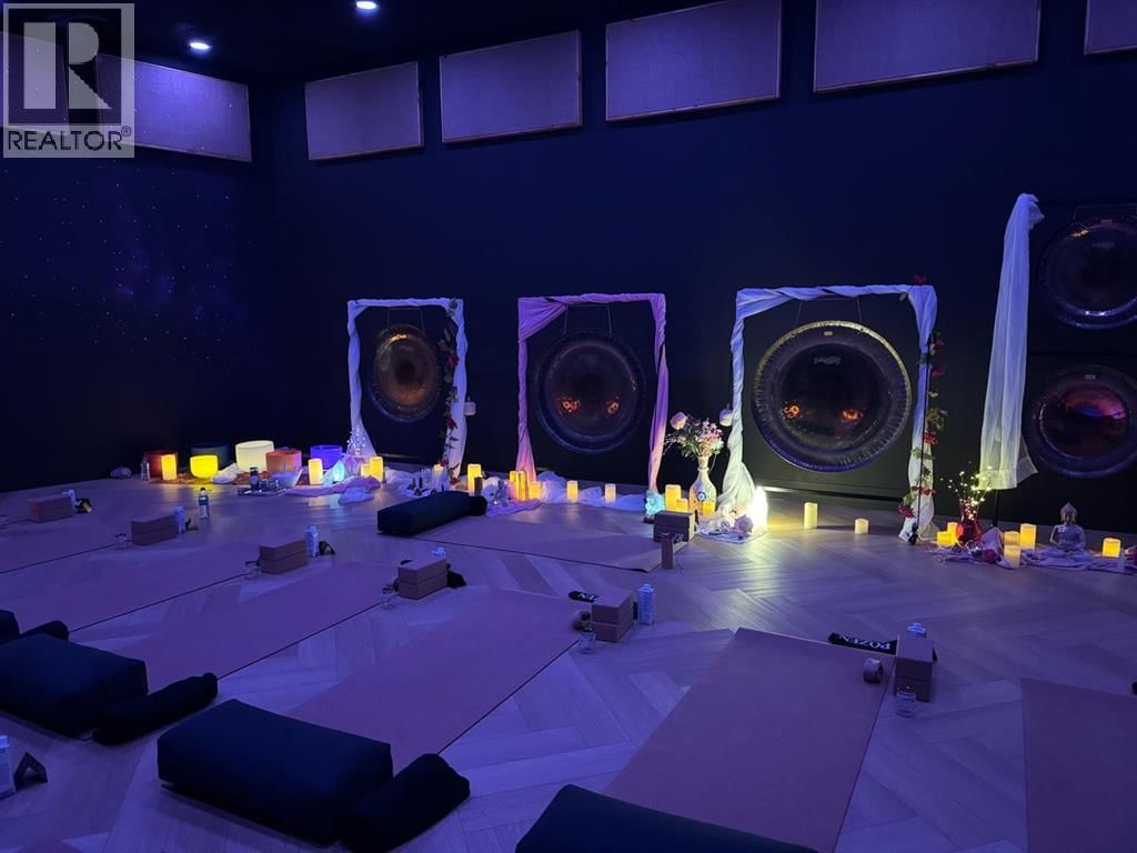 125 OAKMOOR CIRCLE SOUTHWEST Image 20