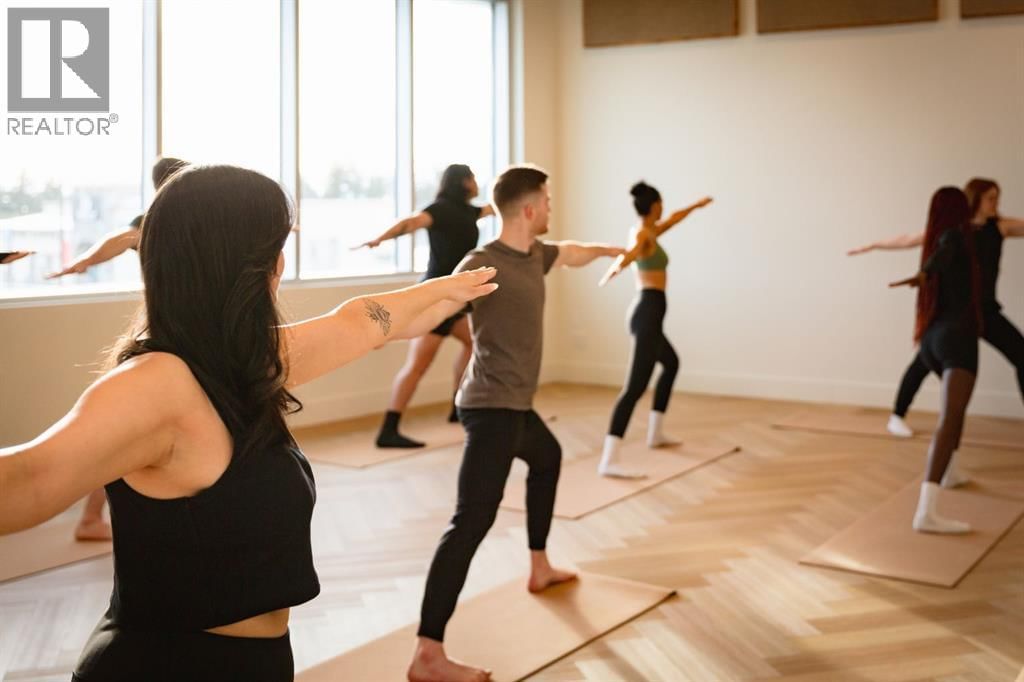 125 OAKMOOR CIRCLE SOUTHWEST Image 28