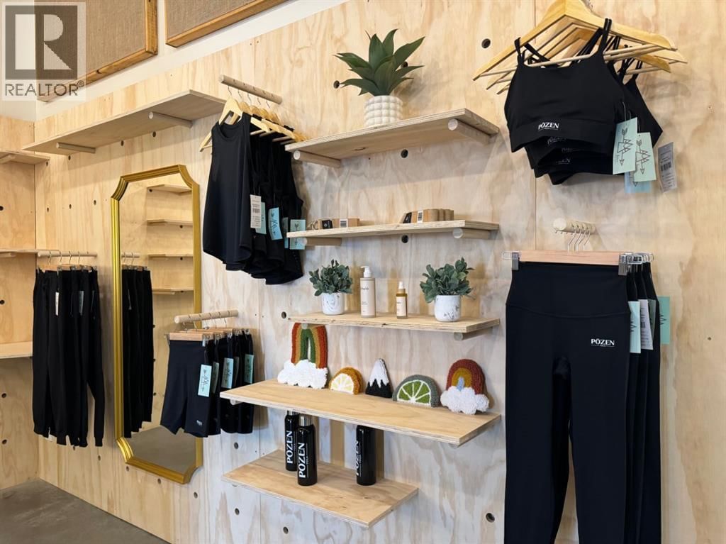 125 OAKMOOR CIRCLE SOUTHWEST Image 5