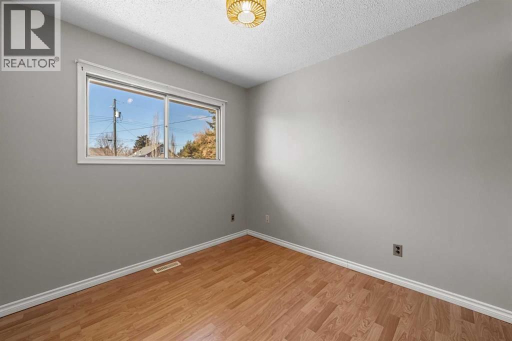 4909 51 STREET Image 13