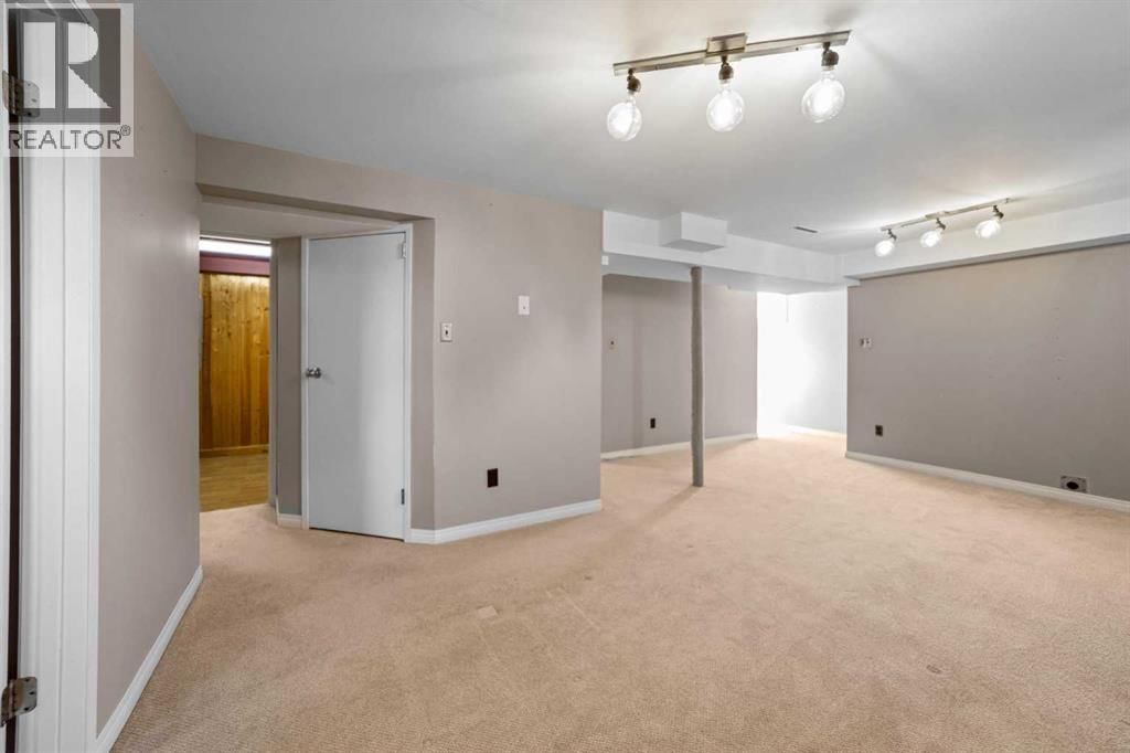 4909 51 STREET Image 18