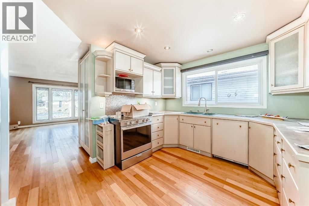 274 TEMPLEVIEW WAY NORTHEAST Image 11