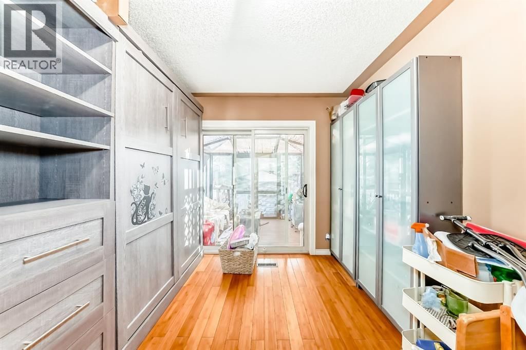 274 TEMPLEVIEW WAY NORTHEAST Image 17