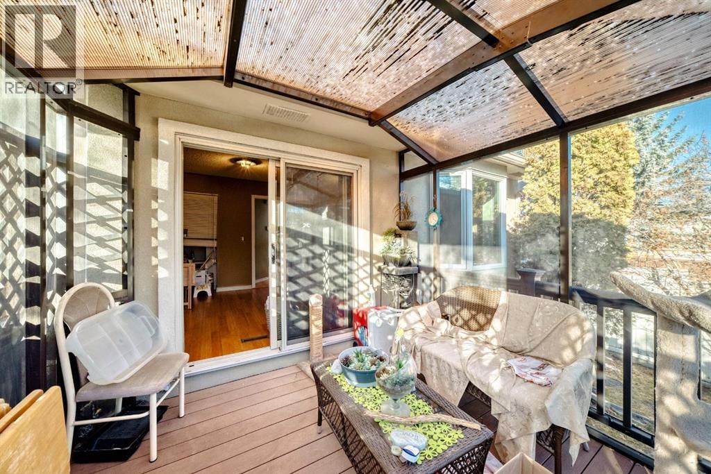 274 TEMPLEVIEW WAY NORTHEAST Image 19