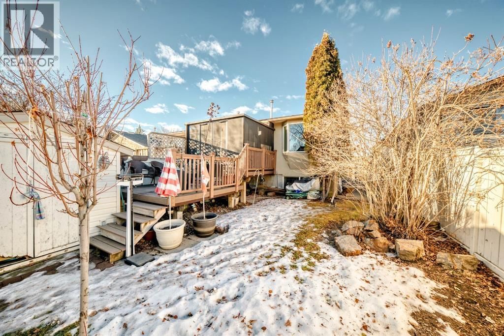 274 TEMPLEVIEW WAY NORTHEAST Image 34