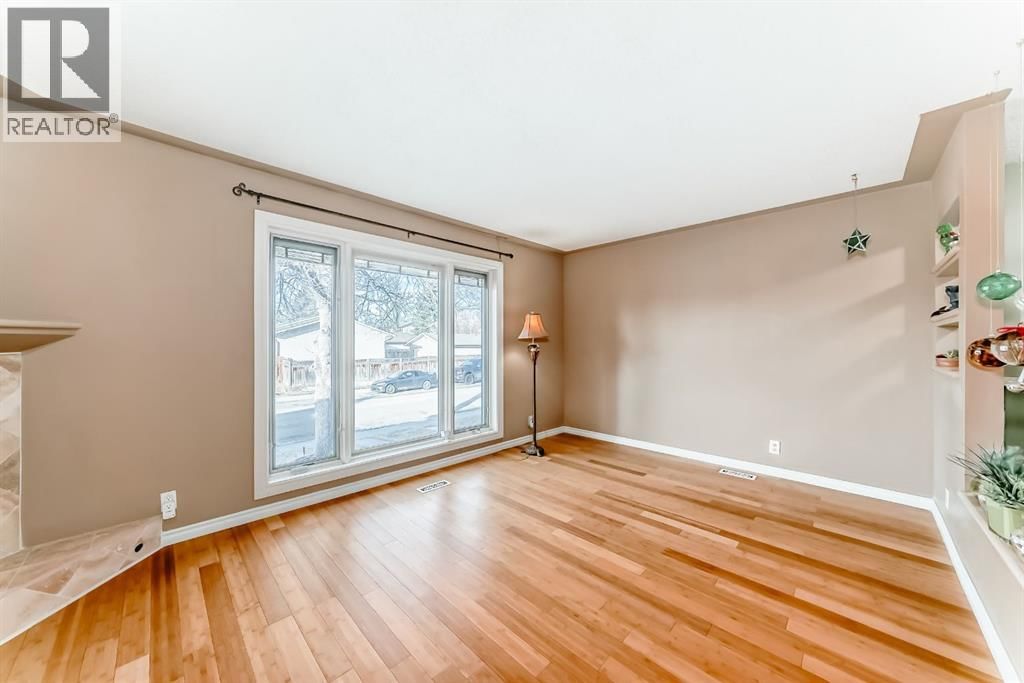 274 TEMPLEVIEW WAY NORTHEAST Image 7