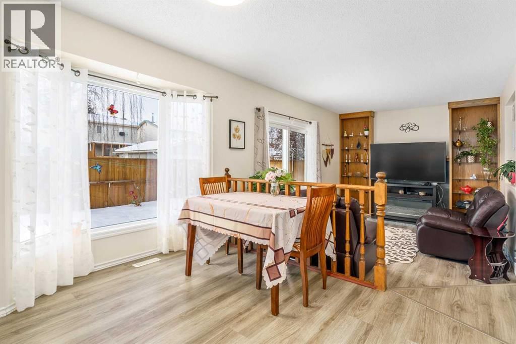 43 MILLRISE CRESCENT SOUTHWEST Image 12