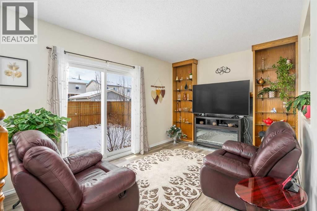 43 MILLRISE CRESCENT SOUTHWEST Image 17