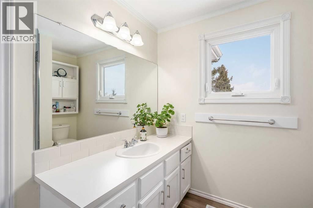 43 MILLRISE CRESCENT SOUTHWEST Image 27