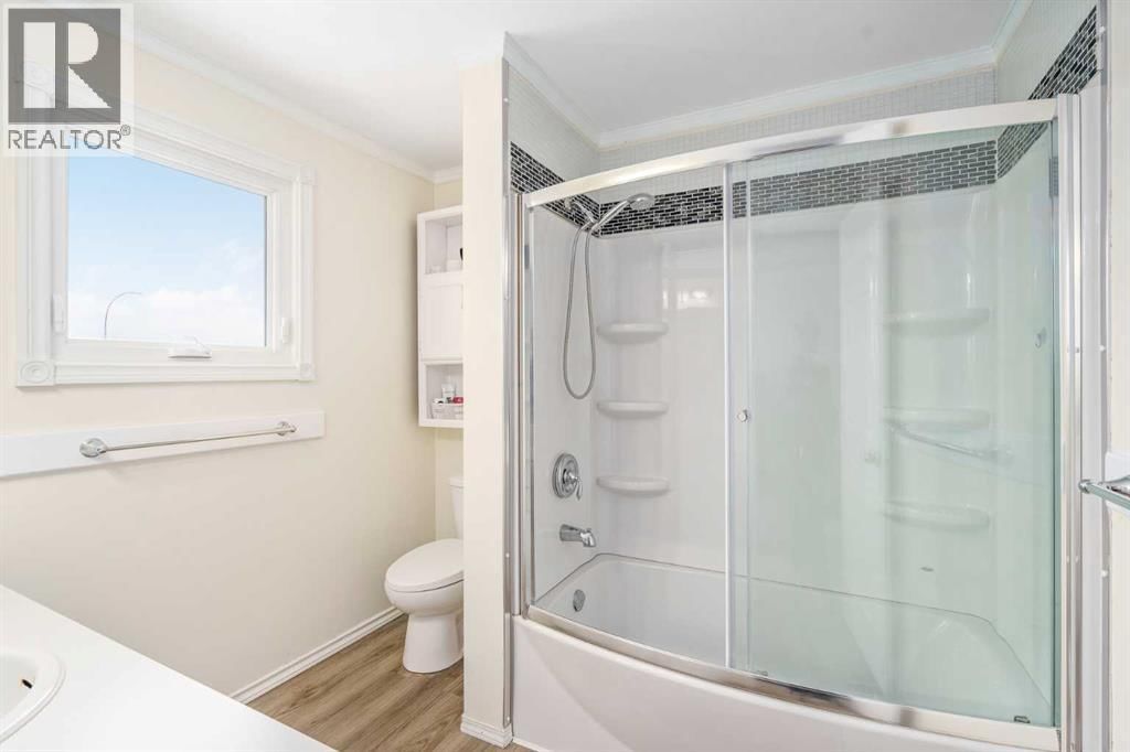 43 MILLRISE CRESCENT SOUTHWEST Image 28