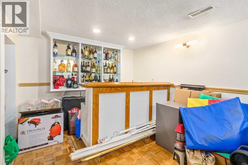 43 MILLRISE CRESCENT SOUTHWEST Image 33