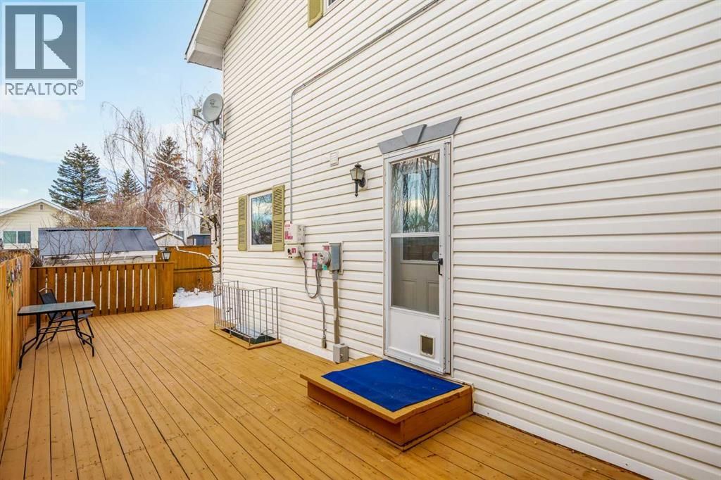 43 MILLRISE CRESCENT SOUTHWEST Image 38