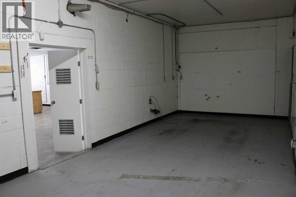 135 YOUNG ROAD SOUTH Image 16