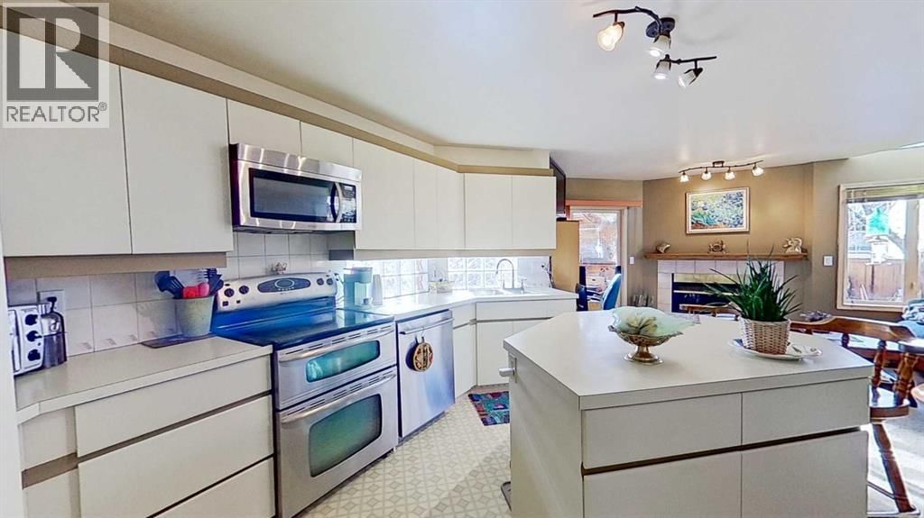 2219 Westmount Road property photo