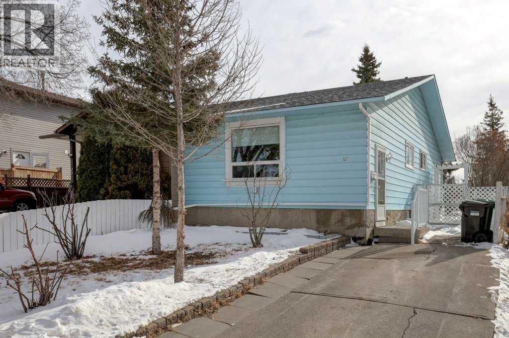 27 Castleglen Road property photo