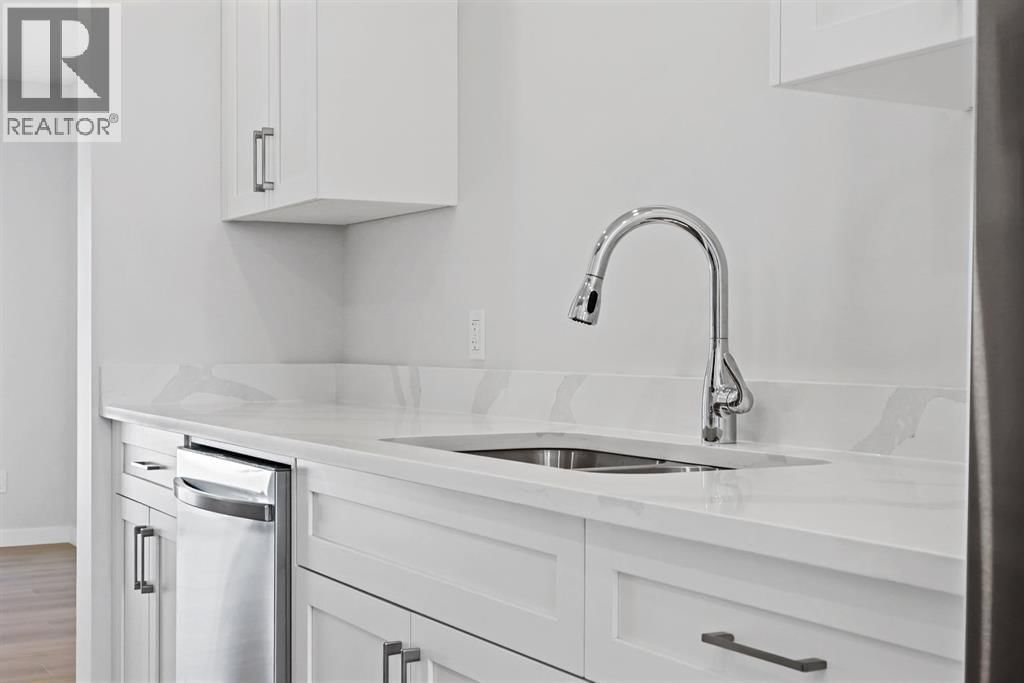 5 VALAROSA PARK Image 12