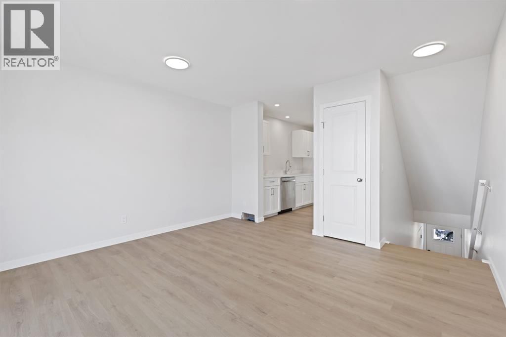 5 VALAROSA PARK Image 4