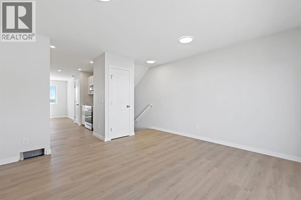 5 VALAROSA PARK Image 5