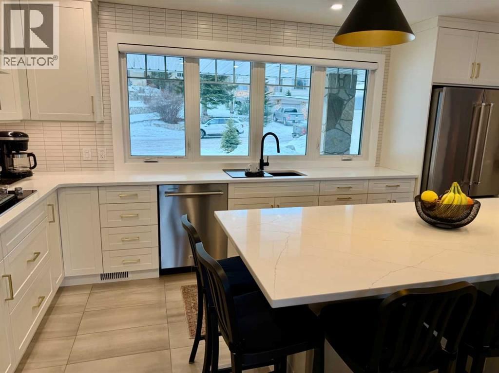 13521 15 AVENUE Image 16