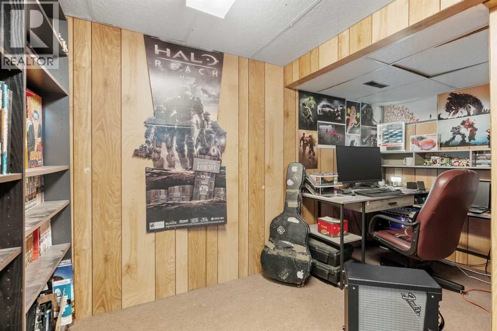 224 20 AVENUE Image 19