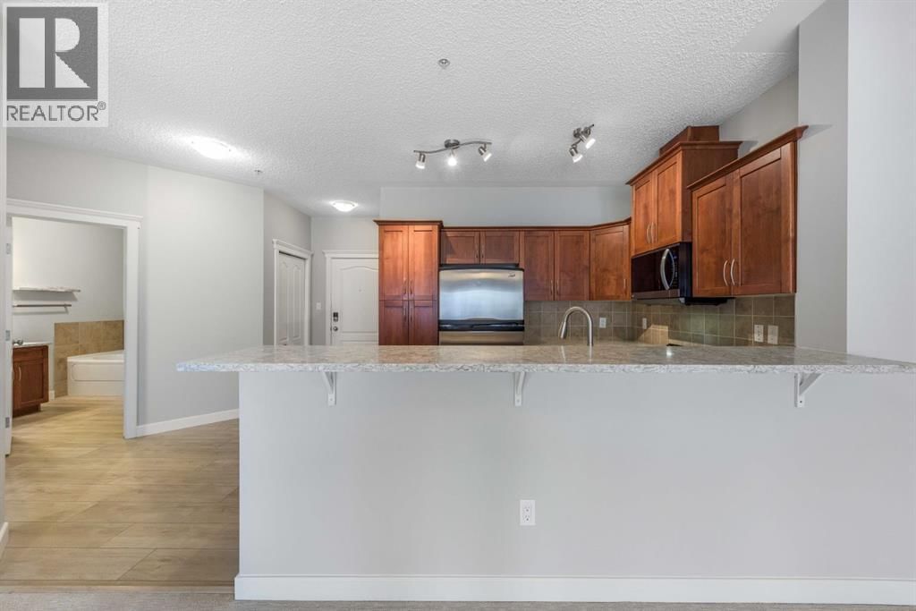 20 DISCOVERY RIDGE CLOSE SOUTHWEST Image 15