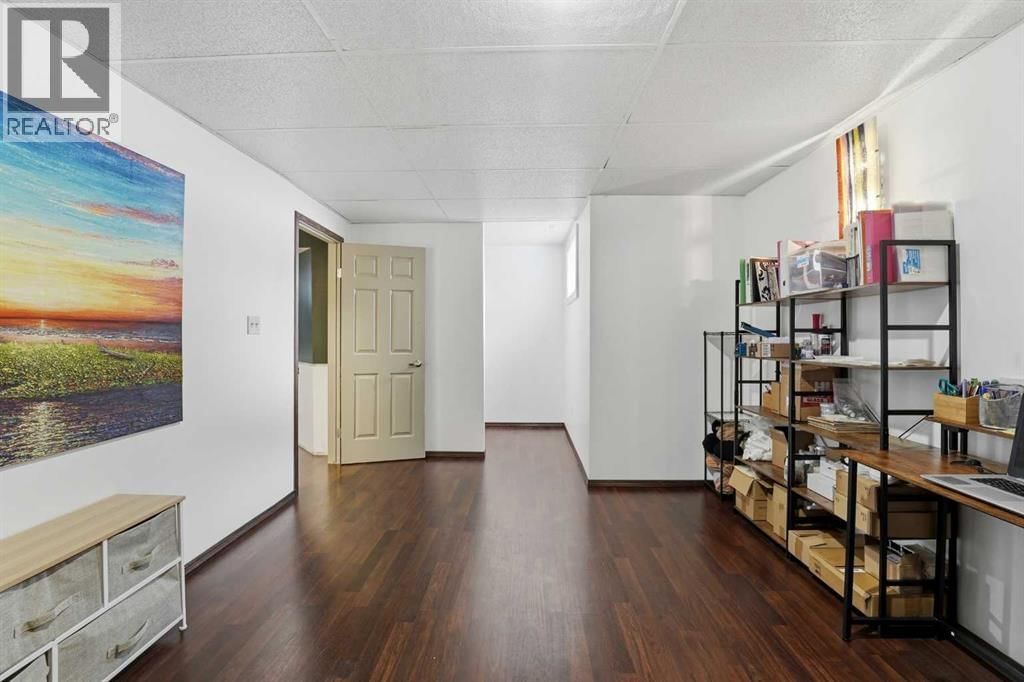 4419 57 AVENUE Image 11