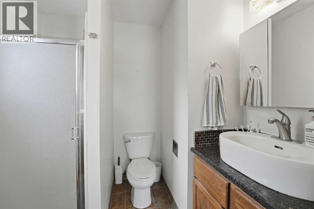 4419 57 AVENUE Image 22