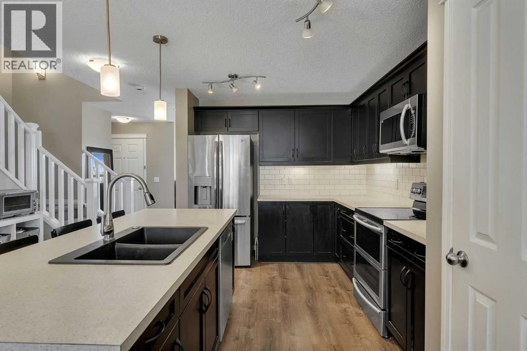 23 COPPERPOND SQUARE SOUTHEAST Image 10