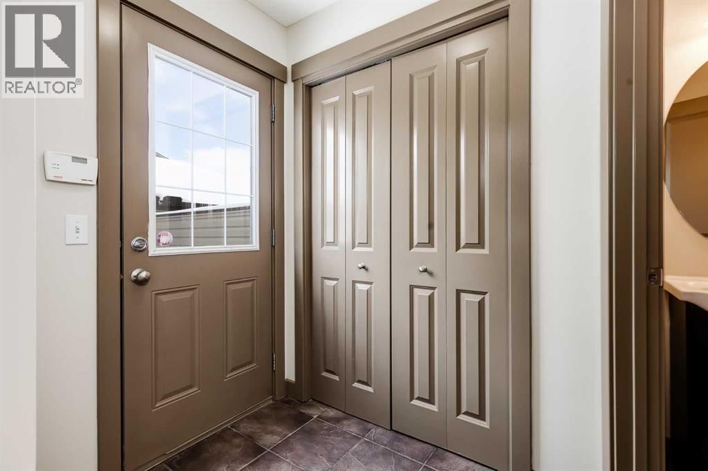 106 LUXSTONE WAY SOUTHWEST Image 12