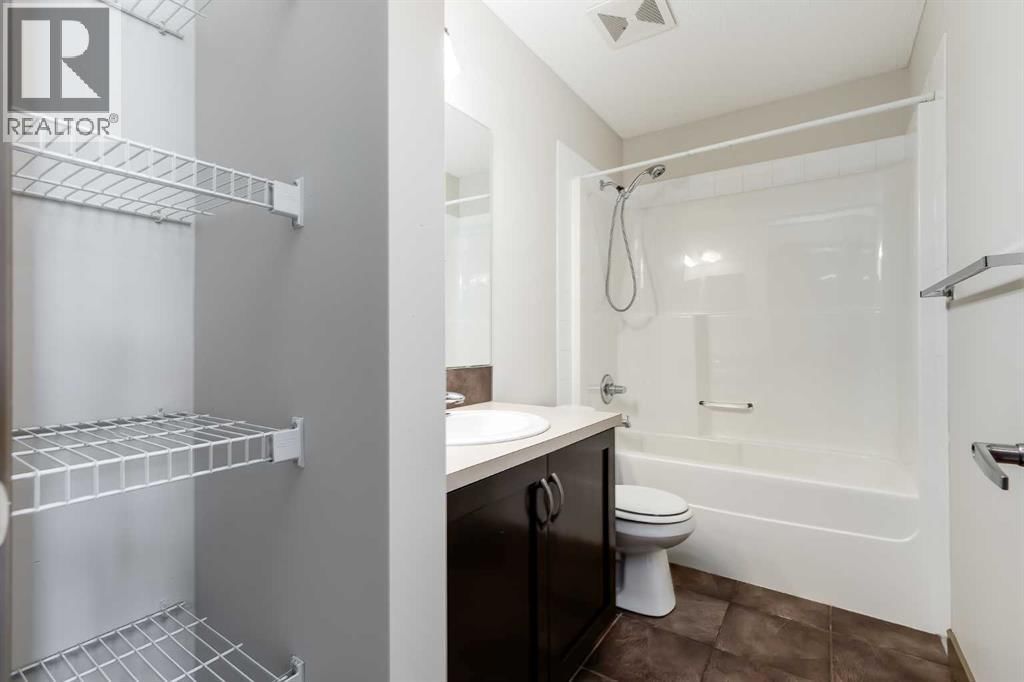 106 LUXSTONE WAY SOUTHWEST Image 19