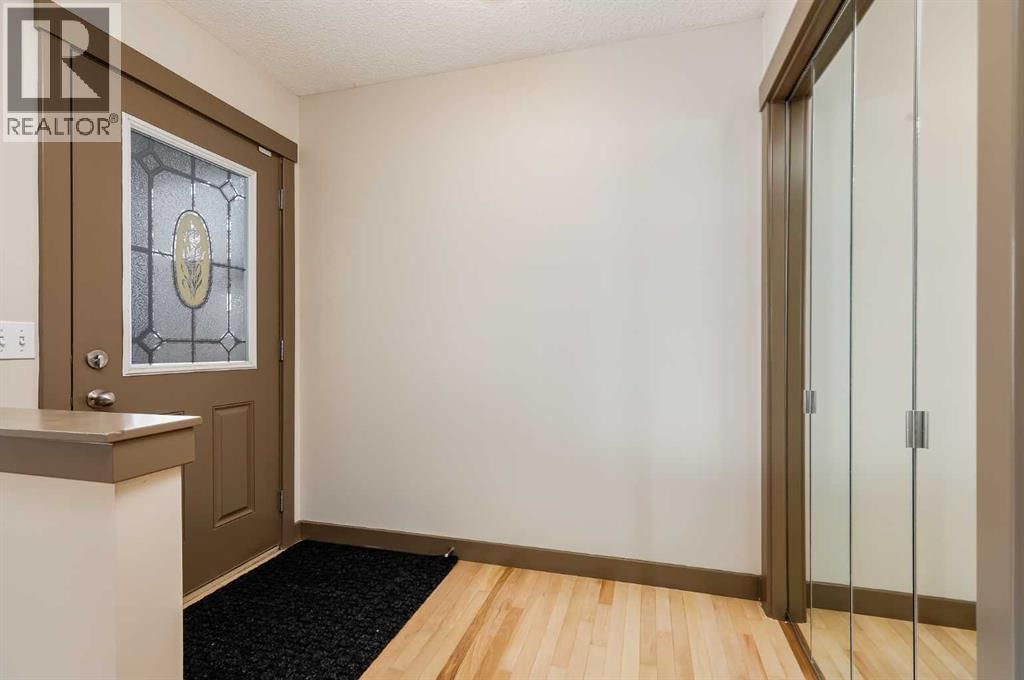 106 LUXSTONE WAY SOUTHWEST Image 6